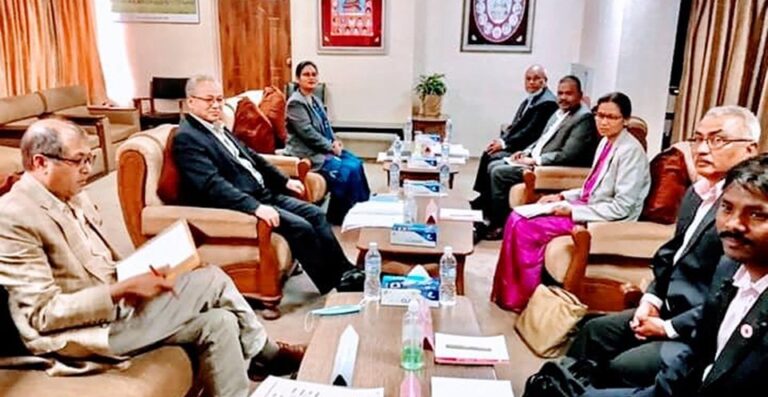 606c5b398103b_tharuhot