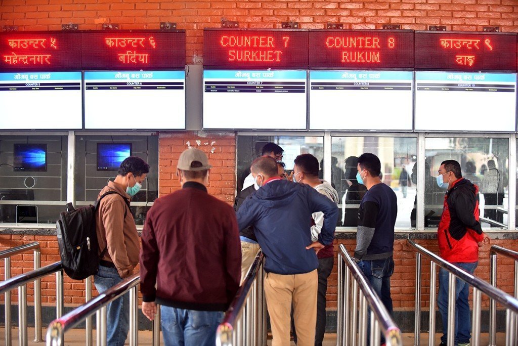 6073b9b0ade8d_5f7e5bbe5e10a_bus_park_photo_feature_gorkhapatra_sujan_gurung__(7)